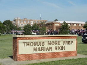 Kansas - Trường Trung Học Thomas More Prep-Marian High School - USA