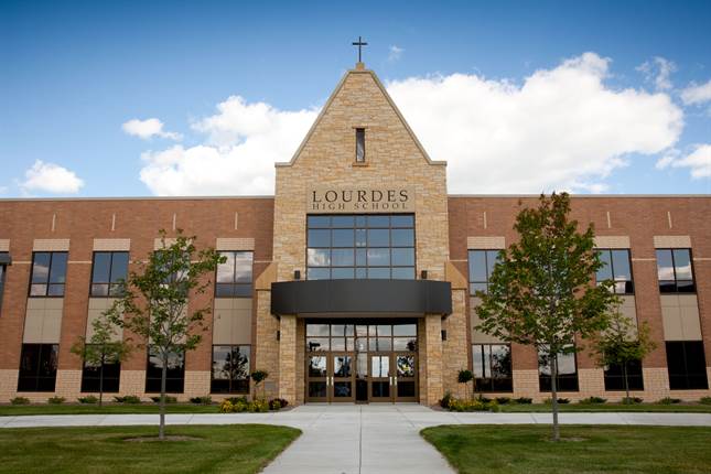 Minnesota - Trường Trung Học Lourdes High School - USA