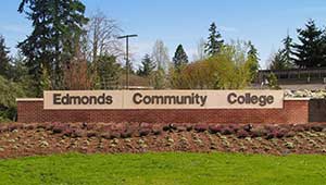 Trường Cao Đẳng Cộng Đồng Edmonds Community College - Washington, USA