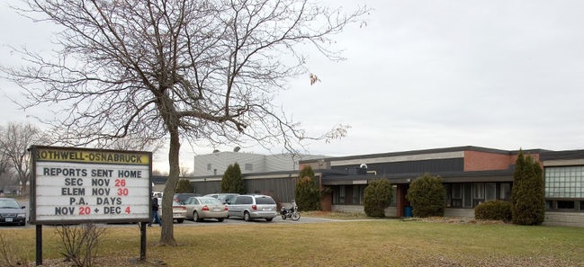 Trường Trung Học Rothwell – Osnabruck District High School – Ingleside, Ontario, Canada